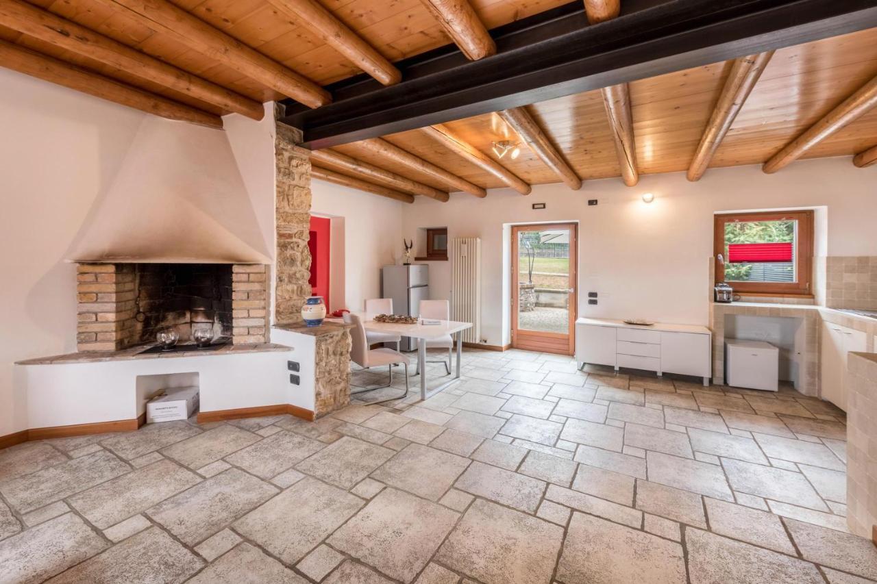 Vila Casa Rustico Costermano Exteriér fotografie